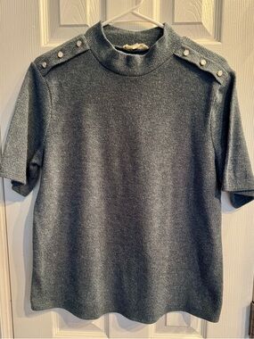 Women’s Parallel Skies knit sweater with decorative shoulder buttons